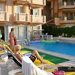 Aparthotel Basak *
